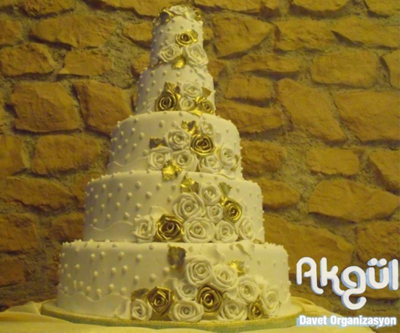 Büyük Salon Düğün Pastası Maketi Kiralama